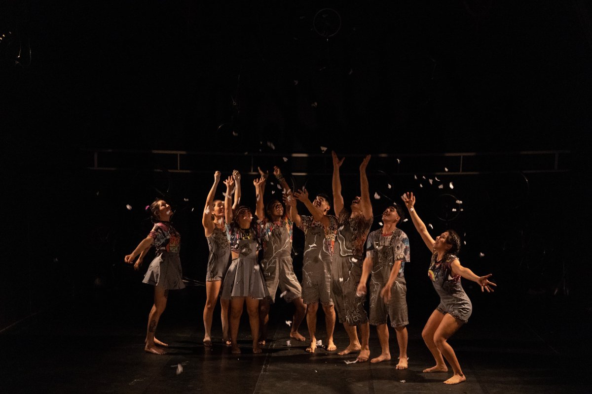 🎉 Llega la 38° Fiesta Provincial de Teatro a Tucumán 🤩

🎭 Del 18 al 26 de agosto se realizará el encuentro de teatro independiente en el que se presentarán 15 obras que buscan representar a la provincia en la Fiesta Nacional. 

Mirá la programación ▶️ bit.ly/38FiestaDelTea…