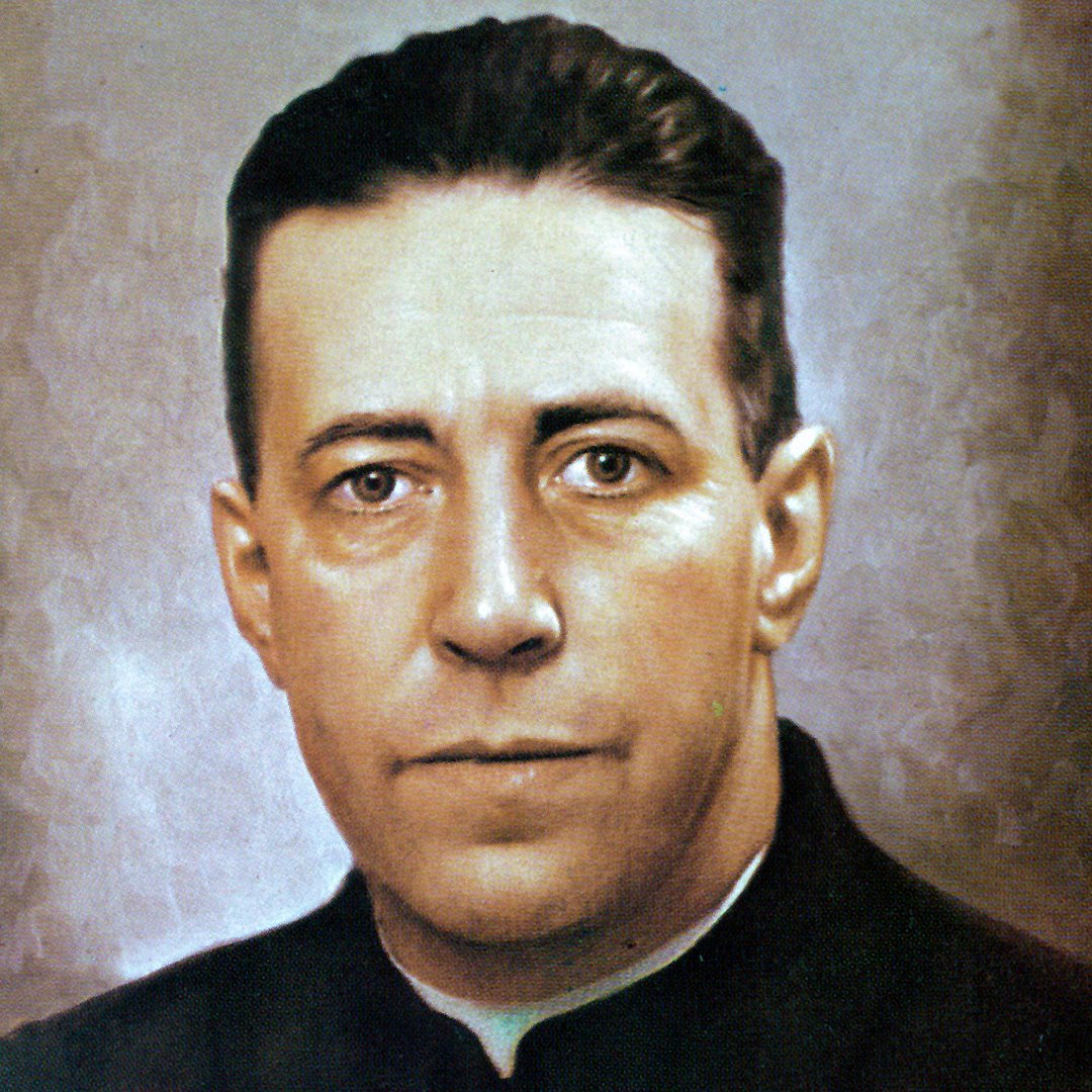 JesuitYAP's tweet photo. Today is the feast of St. Alberto Hurtado, 20th-century Jesuit priest and patron saint of the poor. He is best known for founding "Hogar de Cristo," an organization that provides shelter for homeless children. 

Learn more about him here:
https://t.co/bO1ya03suy https://t.co/9zoDnKMCDI