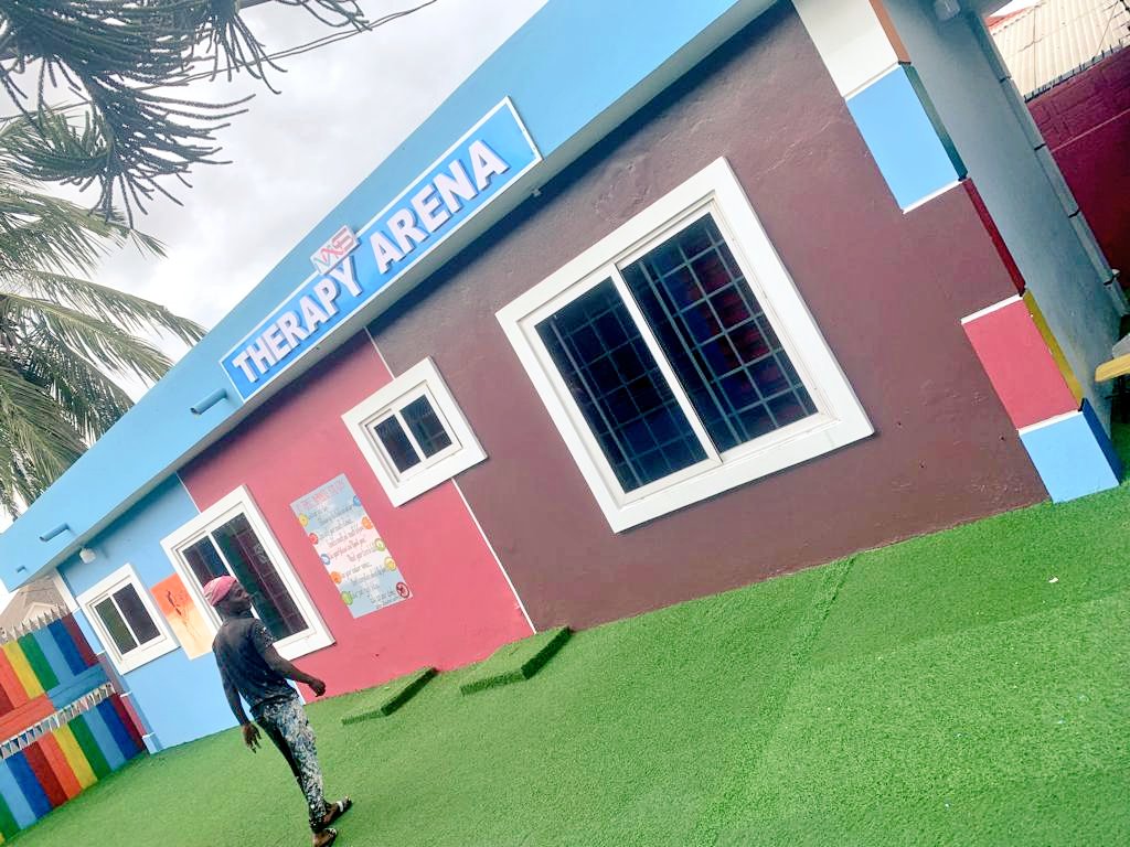 derealarrowman's tweet photo. Always working beyond passion...
Link me up for ur painting and designing both interior and exterior 0246685574/0275982900...
Share my hustle🙏 https://t.co/OMgvHOCwx8