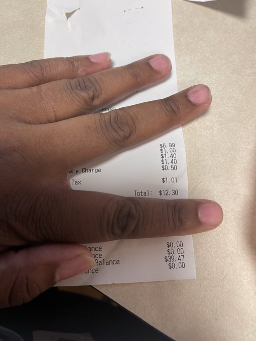 Who&rsquo;s paying my cafeteria bill? Paypig cash cow human atm https://t.co/EWqGZ0YeTd