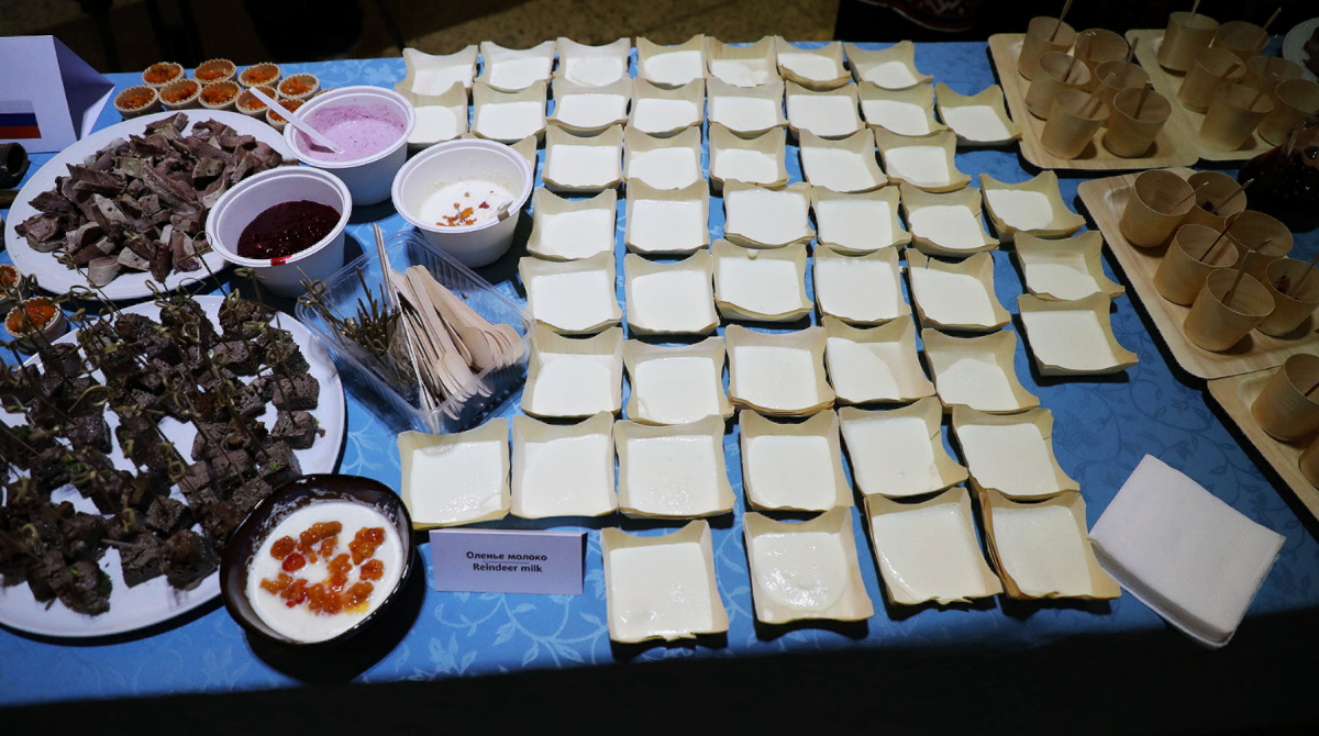 Arctic Council (@arcticcouncil) on Twitter photo Over millennia, #Arctic Indigenous Peoplesā culinary traditions have nourished and enriched communities, bound generations and embodied #sustainability. Learn about the award-winning cookbook developed by #Indigenous youth under <a href="/SDWG_Chair/">SDWG Chair</a>: arctic-council.org/en/news/eallu-⦠Over millennia, #Arctic Indigenous Peoplesā culinary traditions have nourished and enriched communities, bound generations and embodied #sustainability. Learn about the award-winning cookbook developed by #Indigenous youth under <a href="/SDWG_Chair/">SDWG Chair</a>: arctic-council.org/en/news/eallu-ā¦
