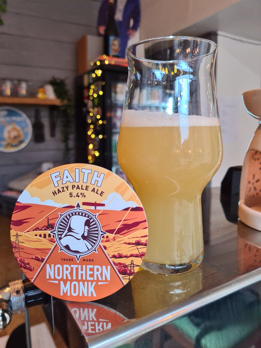 beertrapbelper's tweet image. **NOW POURING**

A stonker of a session pale, one of the most consistent sups on the market today, @northernmonk Faith on tap now!

#drinkbritish #craftbeer #craftdraft #northernmonk #belper #derbyshire