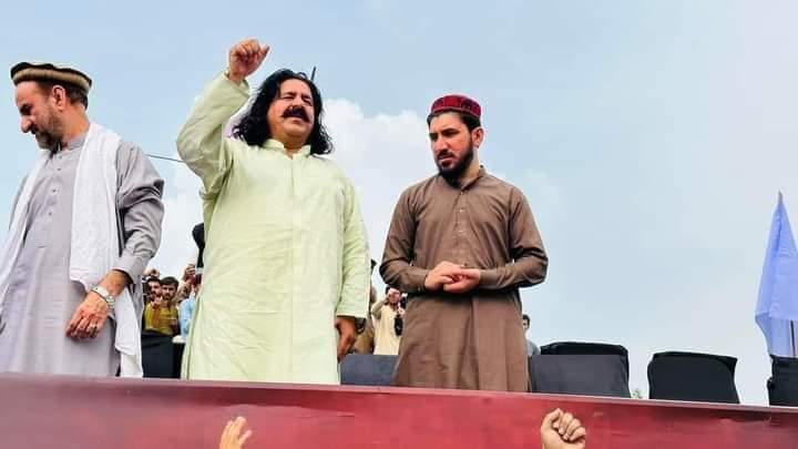 Aliwazirna50's tweet photo. Islamabad be ready we are comming
#StopStateTerrorism 
#PashtunLongMarch2Islamabad 
#StopPakiMafia https://t.co/JZL0ROfJcq