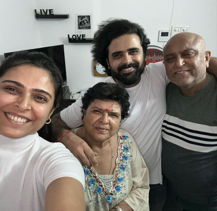 Happy celebrating your birthday with your beloved family  <a href="/MadhurimaTuli19/">Madhurima Tuli</a> dee

HAPPY BIRTHDAY MADHURIMA