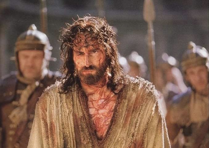 «Amar significa amar lo imposible.

Perdonar significa perdonar lo imperdonable.

La fe significa creer lo increíble.

La esperanza significa esperar
cuando todo parece inúti».

- G.K. Chesterton