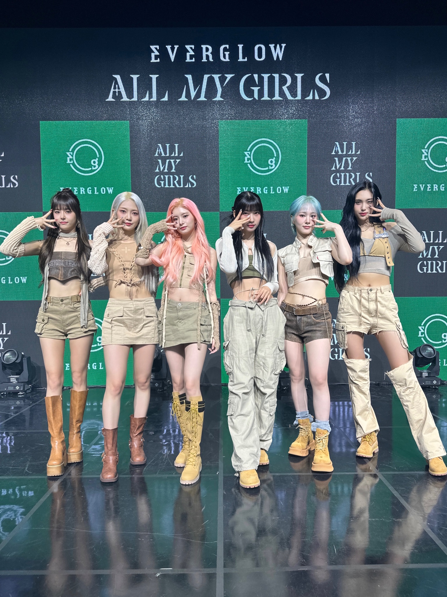 F30CbAVbkAAowiX?format=jpg&name=large