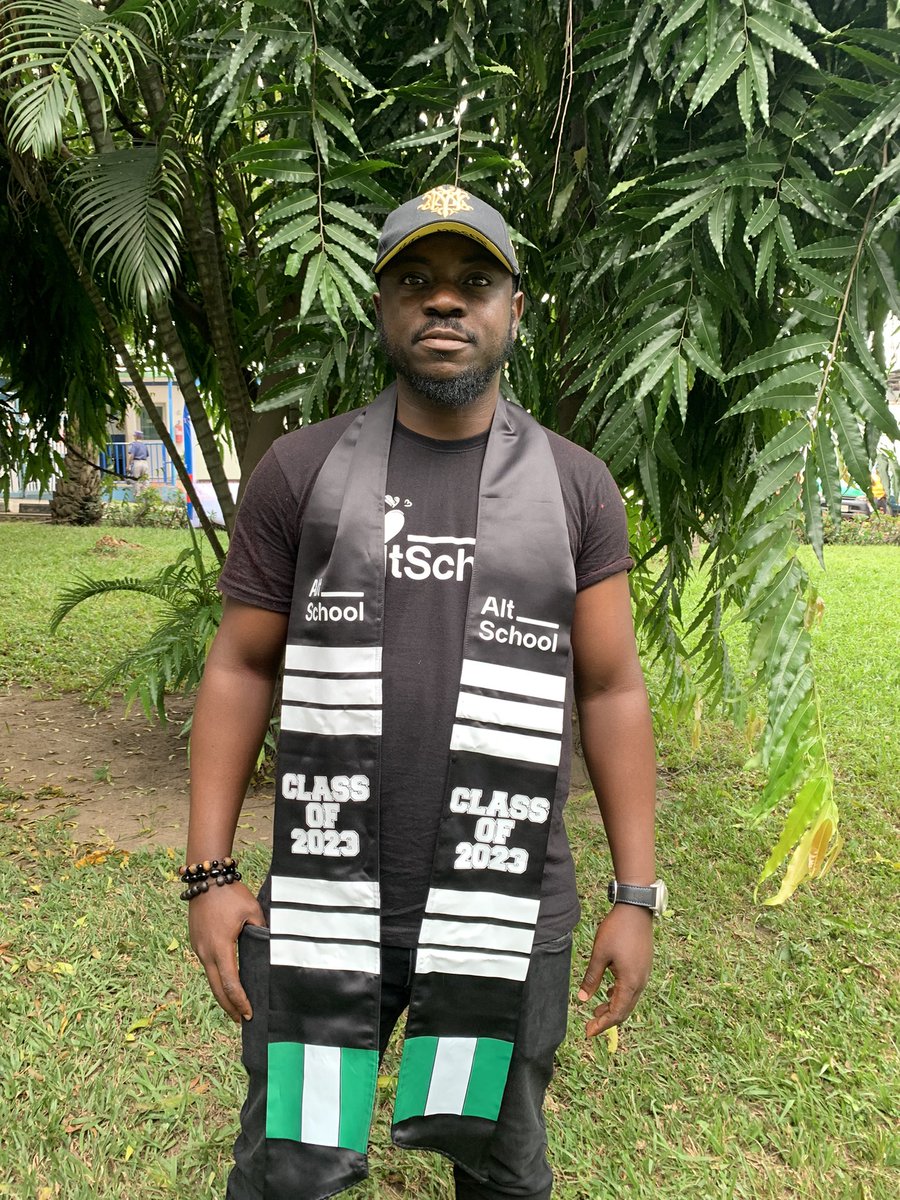TweetNaijaBlog's tweet image. Proud of what i have achieved with @altschoolafrica this past 12-months. 

Big congratulations to me and all the graduating #ProductNinjas.

@hackSultan @falzthebahdguy 

#AltGrads23 #AltGrads2023 #ClassOf2023.