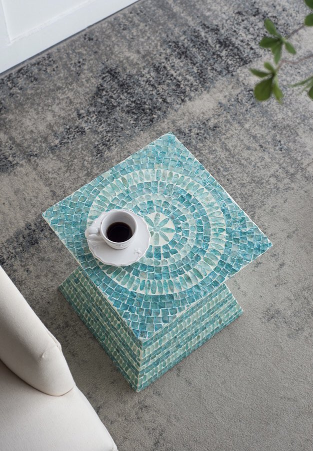 evergreendecor's tweet photo. The angular build of this square pedestal stool features an exquisite linear design and Capiz inlay, a beautiful addition to a foyer or living room. Wider at the base and at the top, the accent piece achieves a balance thats attractive and useful. https://t.co/NFoJVKMUKN