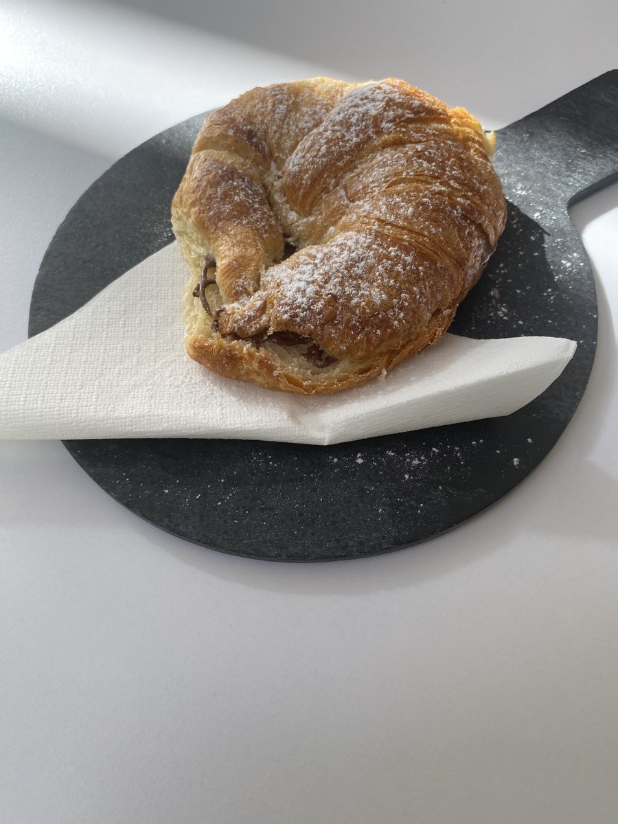 sunroof_inside's tweet photo. Nice croissants in #Tenerife in August :-) #travelblogger #xplorer #erasmusforyoungentrepreneurs #EIW2 https://t.co/ghx0TIwUi0