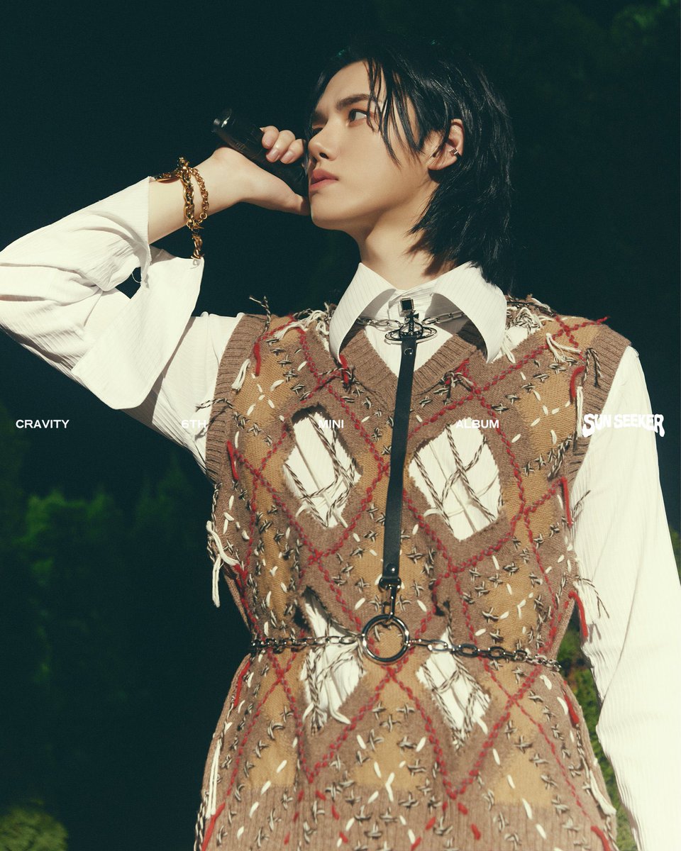 아니 이 버전에서만 이런머리>좋음
모든 티저사진이 이런머리>기분이ㅈㄴ게다크해짐…
미니님도 주근깨,블러셔,글리터 할 수 잇어 왜 항상 미니님에게만 이렇게각박한건데!!!!!!!!