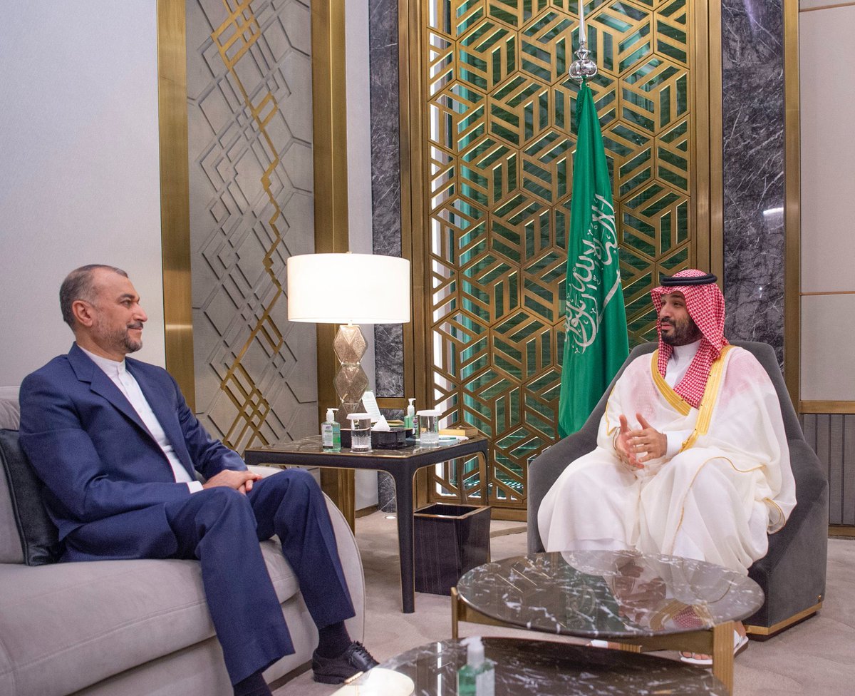 المد الايراني في الرياض 😂

والمرتزق بيحارب ايران في تعز