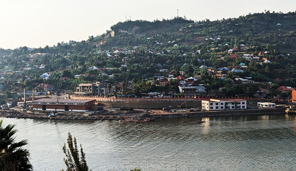 TradeMark Africa (@trademarkafrica) on Twitter photo Strides Towards One Africa Market: Weekly Scoop, 18 Aug 2023 - In your Scoop, take a look at the modern Rubavu Port under construction to facilitate Rwanda & DRC trade; why #NTBs remain thorny in <a href="/jumuiya/">East African Community</a> EAC’s flesh; & the growing calls to derisk Africa - tinyurl.com/bdd83eyy Strides Towards One Africa Market: Weekly Scoop, 18 Aug 2023 - In your Scoop, take a look at the modern Rubavu Port under construction to facilitate Rwanda & DRC trade; why #NTBs remain thorny in <a href="/jumuiya/">East African Community</a> EAC’s flesh; & the growing calls to derisk Africa - tinyurl.com/bdd83eyy