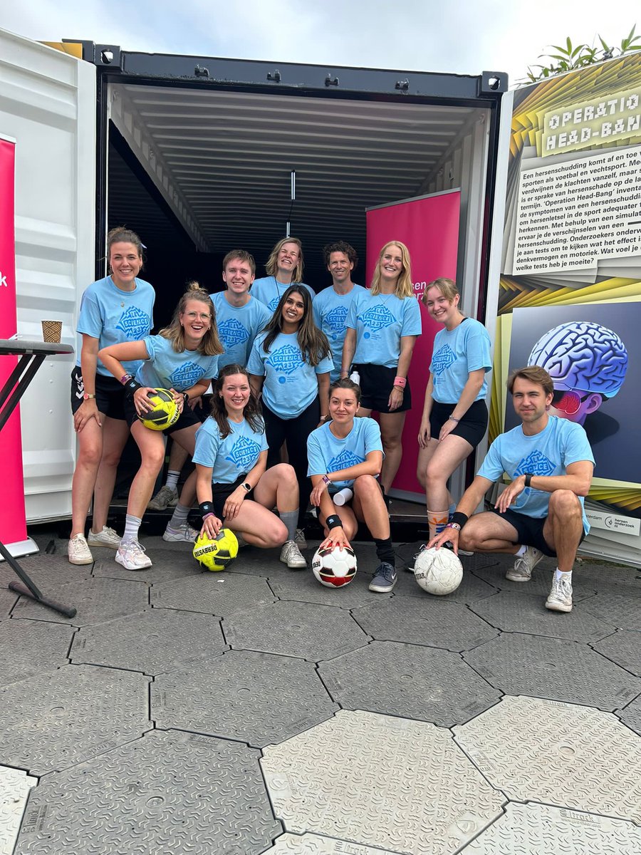 RikOssenkoppele's tweet photo. Meet team Headbang!

What are the consequences of concussion for your motor and cognitive skills? Visitors of the #lowlands festival are about to find out.

@AlzheimerAms @SuzieKamps @SuzanvAmerongen https://t.co/EcLJ3nWVtk