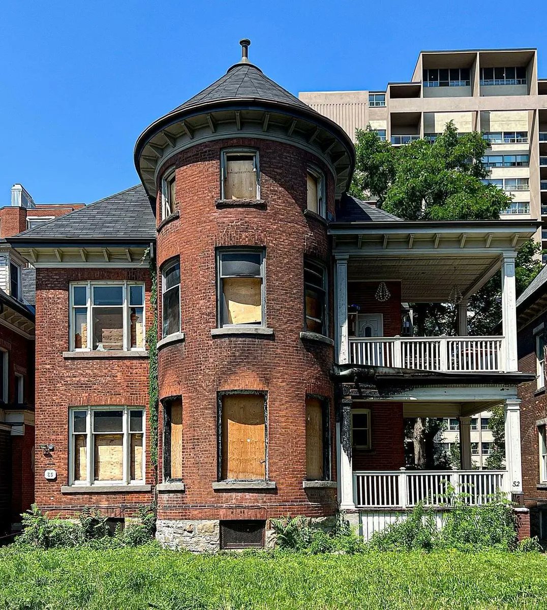 Urbanicity Hamilton tweet media