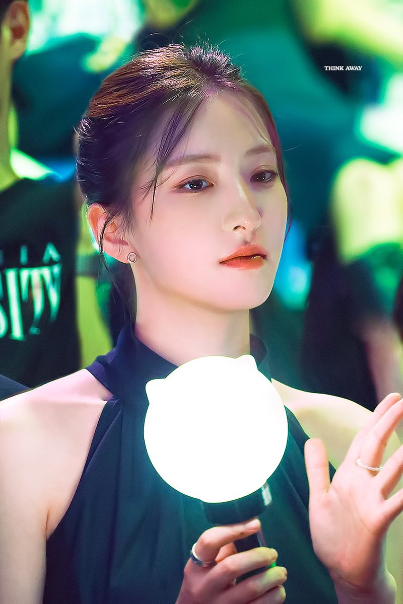 นี่สินะคนที่บอกให้เราตั้งตารอโหมดนักแสดงสาว รอบนี้จะได้เล่นบทอะไรน้อ 😣  ( ว่าแต่กลับมาเป็นไอดอลกี่โมงคะ )