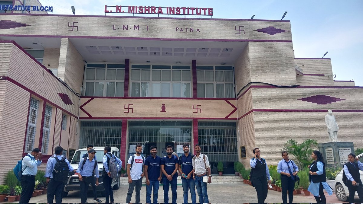 HKishor4you's tweet photo. Thanks to @IndustriesBihar @startup_bihar for giving this opportunity to present our @medaaverse at @Lnmishrainst Entrepreneurship summit, Patna

@medishalaIN @kridhatutor 
#startup #bussiness @TechaxLabs #entrepreneurship #economy #Patna #bihar #Event #Summit https://t.co/7ABwJqFgiQ