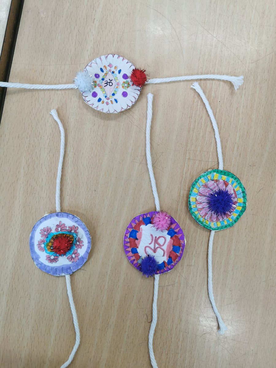 LSP_Equalities's tweet photo. We've been celebrating #RakshaBandhan in P5/6 today. We made some beautiful rakhis to take home or share with our friends to highlight the strong relationships we all share with our family and friends.
@LorneStreetPS https://t.co/BkEZDWOtPy