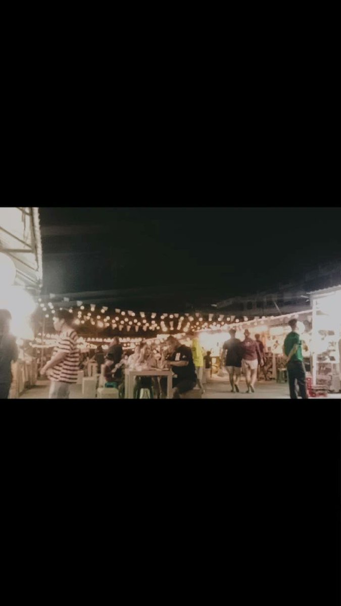Mike_MTV3's tweet photo. นั่งคนเดียวเหงาๆชิวๆ #อยุธยา #เรียลชาย https://t.co/sii3QnW8G1