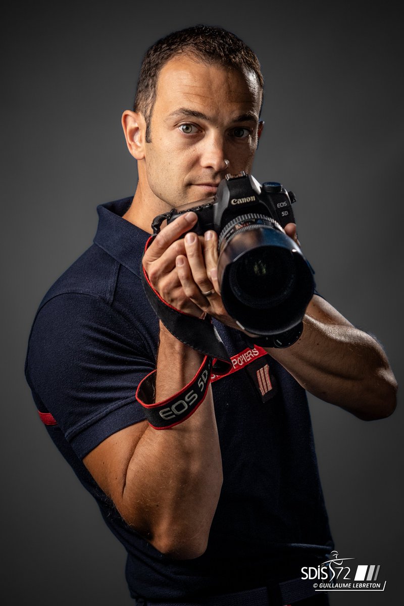 SDIS_72's tweet photo. Aujourd’hui, c’est la journée mondiale de la photo ! 📸
Le #SDIS72 compte 8 SP photographes regroupés en une cellule communication. Ils sont déployés sur les interventions, pour les cérémonies et mettre en valeurs les SP du département et les temps forts du SDIS [1/2] https://t.co/o7GLHVKZCL