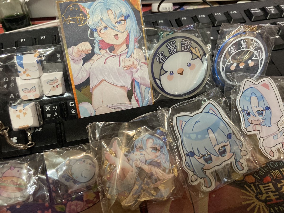 windyday117's tweet photo. 我遜砲了啦
但是還是把大全套帶回家了
#阿庫姆
#AKMerch https://t.co/Tgcnf3XZFv