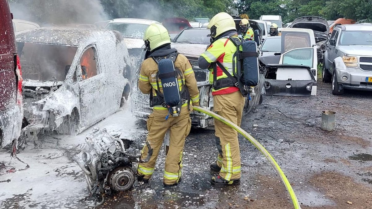 Autobrand Zuiderzeestraatweg West Doornspijk loka.al/9bx
