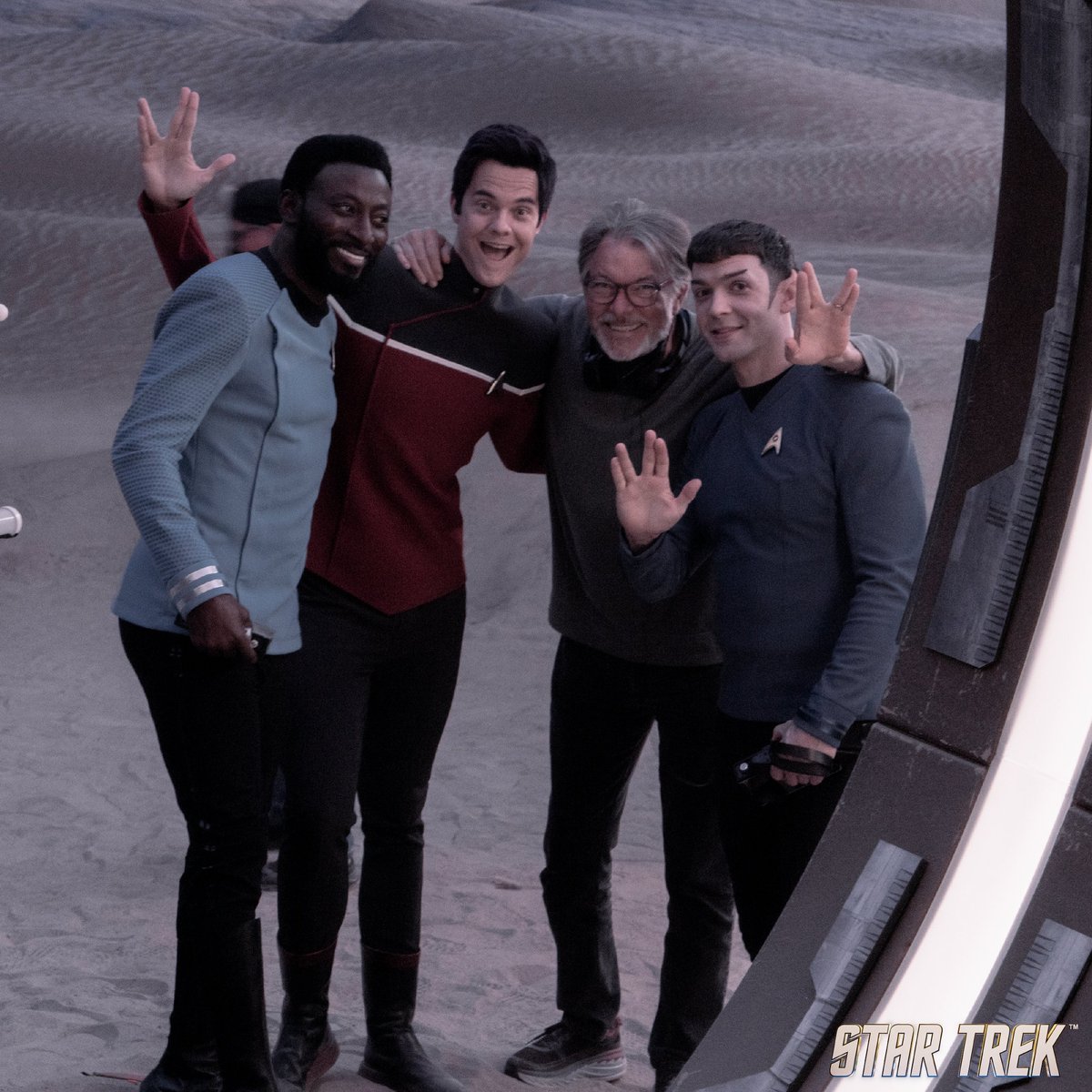 StarTrek's tweet photo. "You're such an actors director... It takes something really special to be able to really talk to actors" - Tawny Newsome to Jonathan Frakes 💫
#StarTrek https://t.co/lWj7u9zB1W