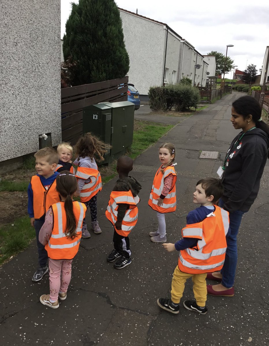 knightsridge's tweet photo. We had a lovely walk around our community this morning. Some of our children confidently identified shapes, letters and numbers before enjoying some free play in the park 😄 
#BeingMe 
#Community 
@wlelc https://t.co/PBFfth6kyx