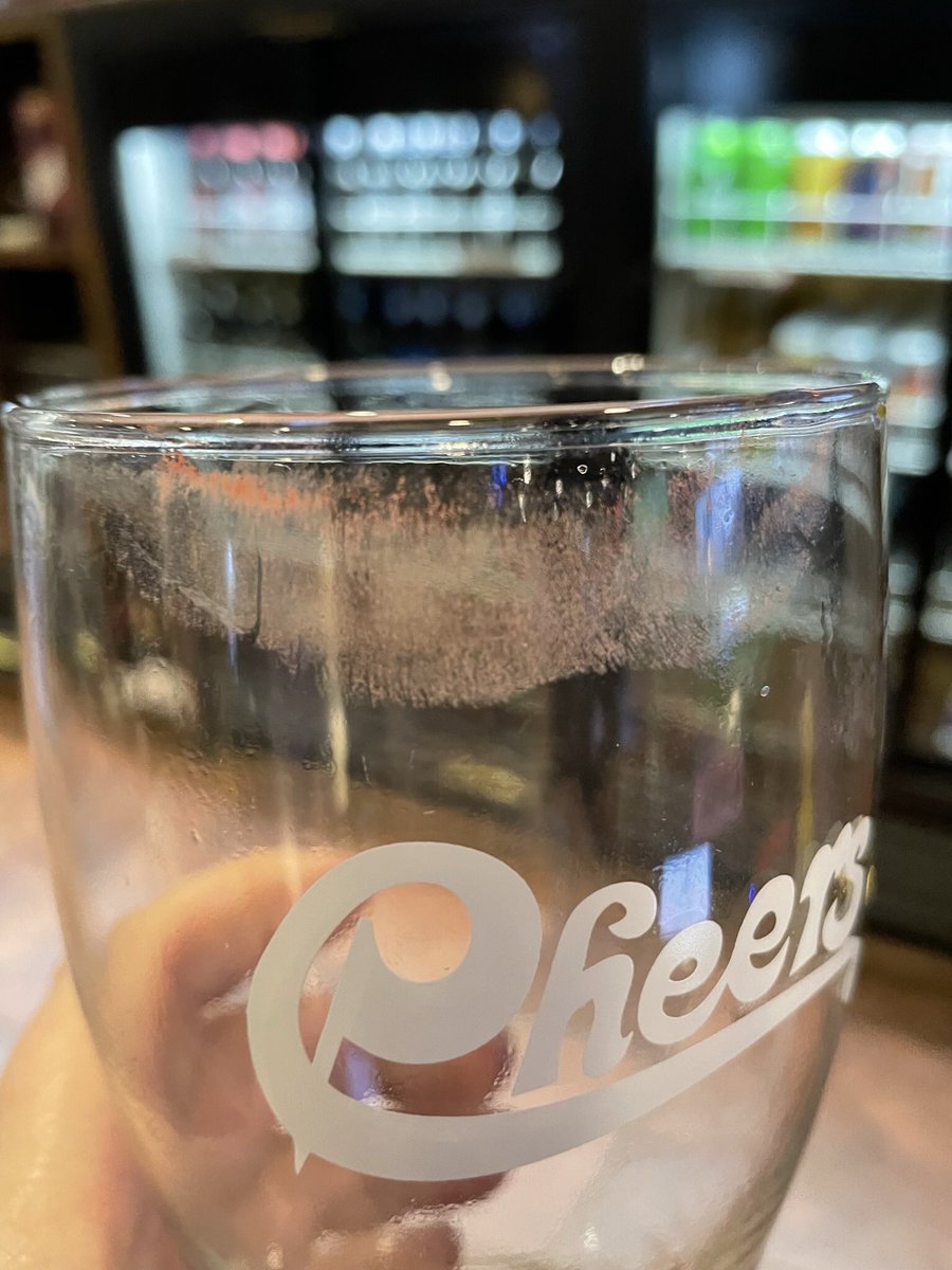 gwenneapeers's tweet image. This survived a trip through the glass washer and twice through the industrial dishwasher, how the heck do you get this shit off your face ladies?! #bartenderproblems
