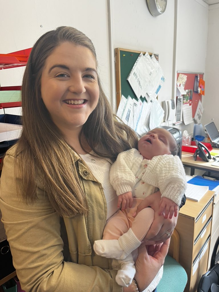 A new day, a new opportunity, a new chance to be the best version of yourself. It is so good to be back! What a fantastic start we’ve had and such exciting plans to create something new! Big birthday’s, wee babies (Evie May), karaoke and cake! Best ever first week