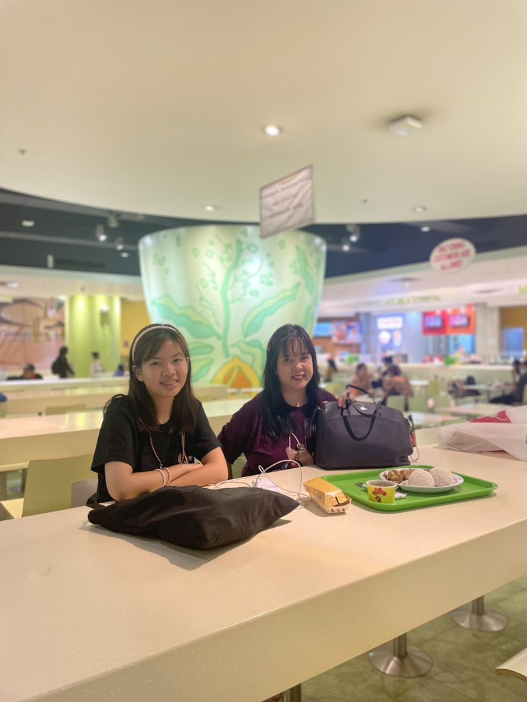 RitaFranciscoL1's tweet image. Yey! TGIF ♥️
#PreparationMode ✨