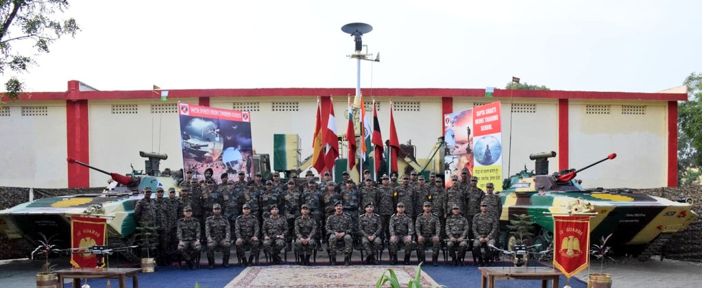 SWComd_IA's tweet photo. "Empowering Transformation through Technology!"

Lt Gen Sanjiv Rai, #GOCChetakCorps reviewed the operational readiness of #GandivKnights, complimented their dedication, and encouraged all ranks to gear up for future digital warfare.

 #OnPathToTransformation 
@adgpi https://t.co/KBpB4KyVcO