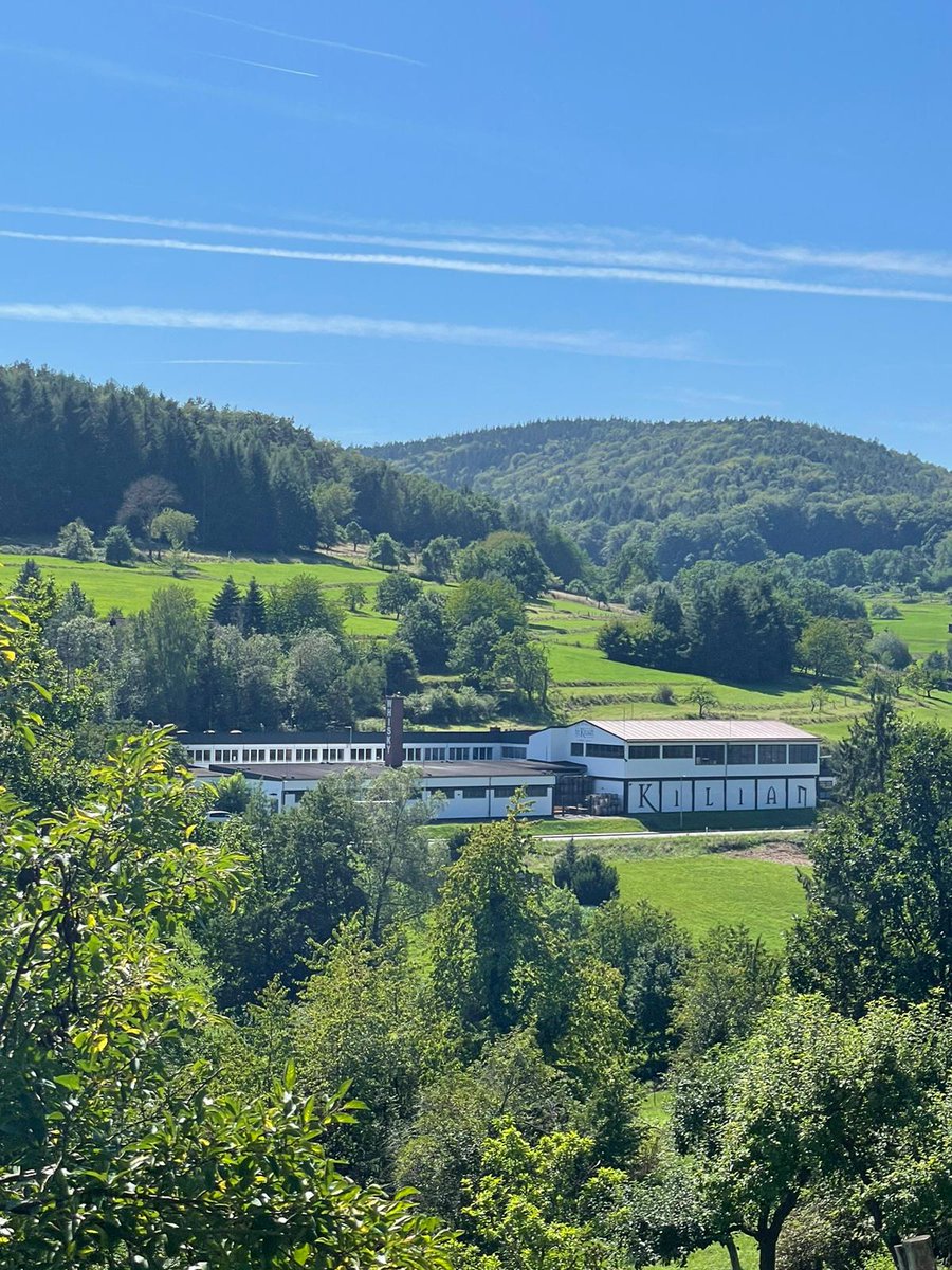 Whisky-Wanderung mit Andreas Kreser und Udo Sonntag 🥾
Dabei durften sich Whisky-Liebhaber und Wandersleut natürlich über den ein oder anderen Dram freuen. 🥃
#whisky #visitstkilian #TWLC #stkilianwhisky #whiskylover