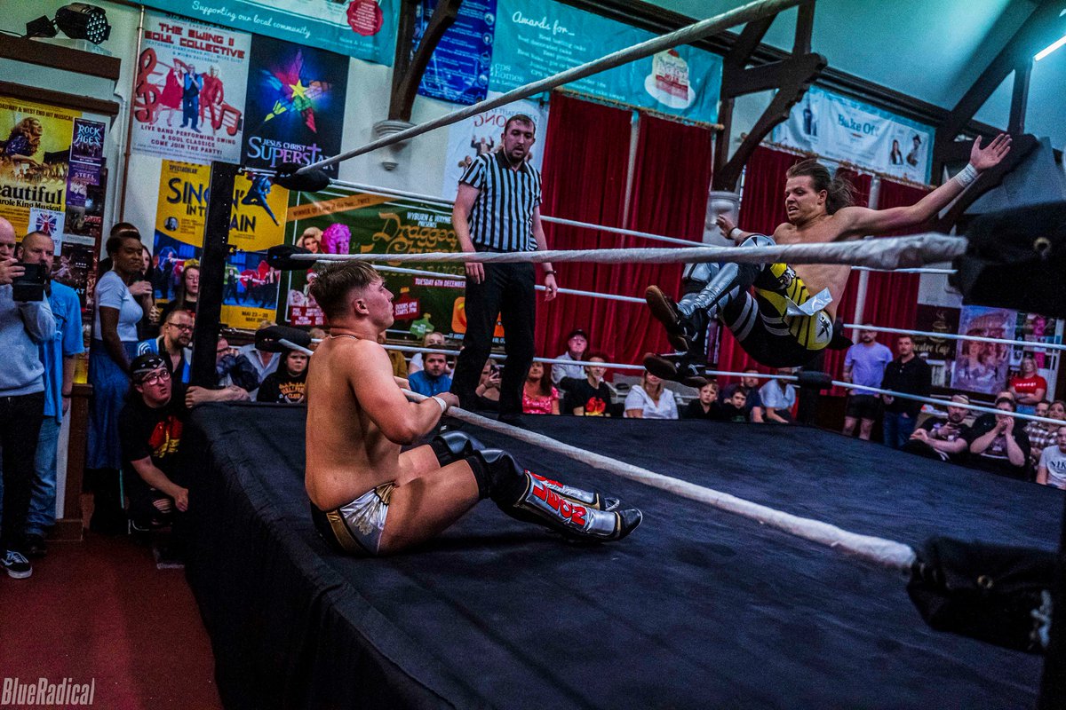 Stu_PWRef's tweet photo. Action Shots from NWW 8! (Part 2)

@shanekrhooker vs #LeonCage
Scramble - @this_is_hyde @Chris__Bronson @JayJoshua_pro #AlunaBlue #connormills @HBennett_Pro @NicoAngelo_BHG 
@ELIJAHWrestler vs @CurtAtlas 

Credits:
📷 @blue_radical
@NewWaveWrestli1 https://t.co/5saPsrzbZX