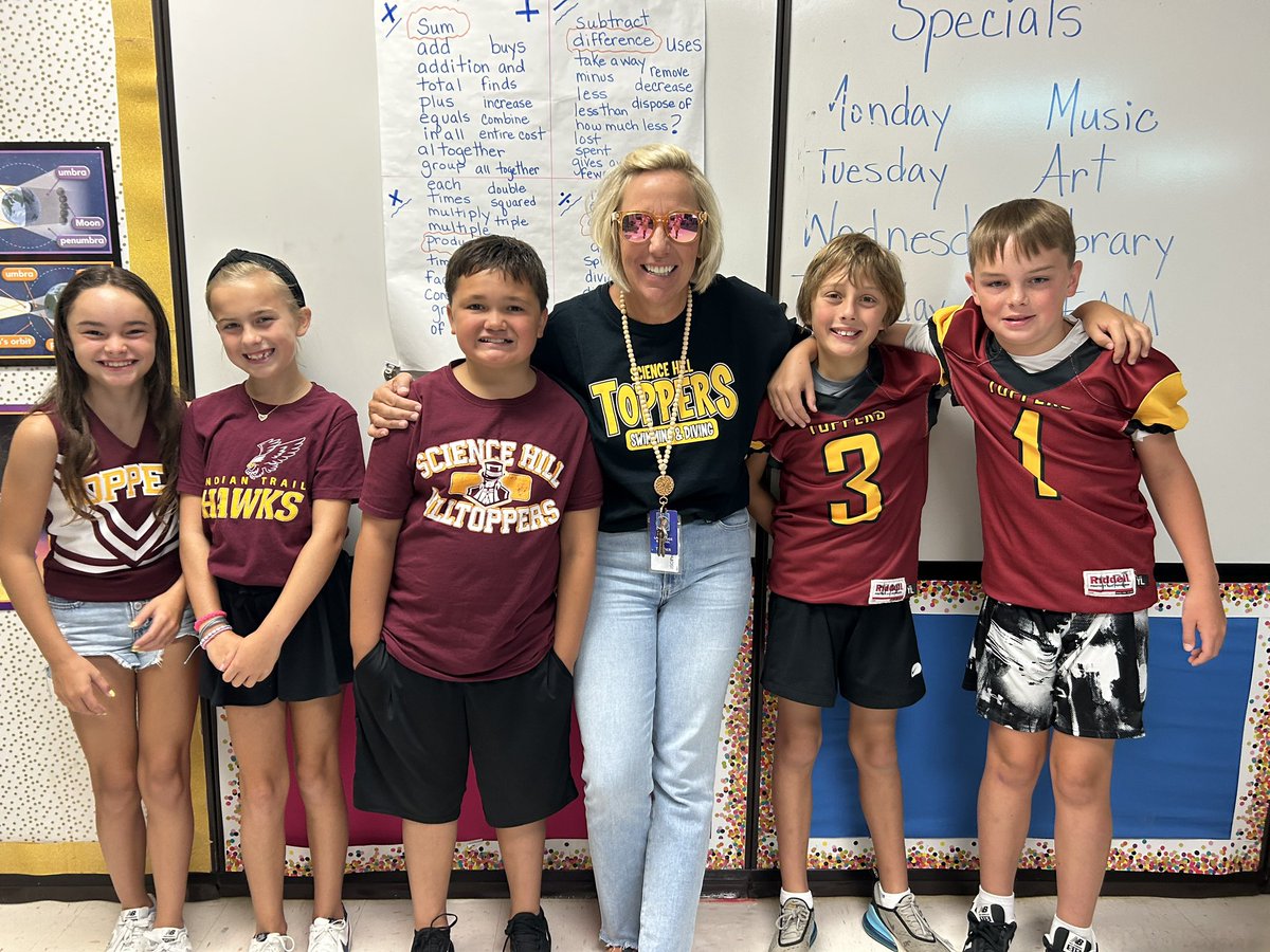 #maroonandgold day at school to support <a href="/ScienceHill_JCS/">SCIENCE HILL HIGH SCHOOL</a> Go Toppers! 🎩