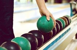 OrilliaYC's tweet photo. Open at 2pm on this rainy Friday but it will be an awesome day.
We head out bowling so youth on the list be here no later than 3:30pm.
We are closed for drop-in during this outing.
#orillia #youth #orilliayouthcentre #friday #bowling #summerfun #5pin #outing https://t.co/GrXM21X79E