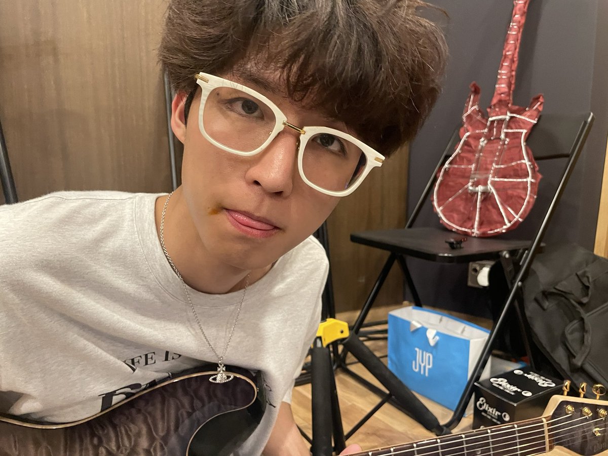 DILE BAK AHAKDMAJLEMDJSK