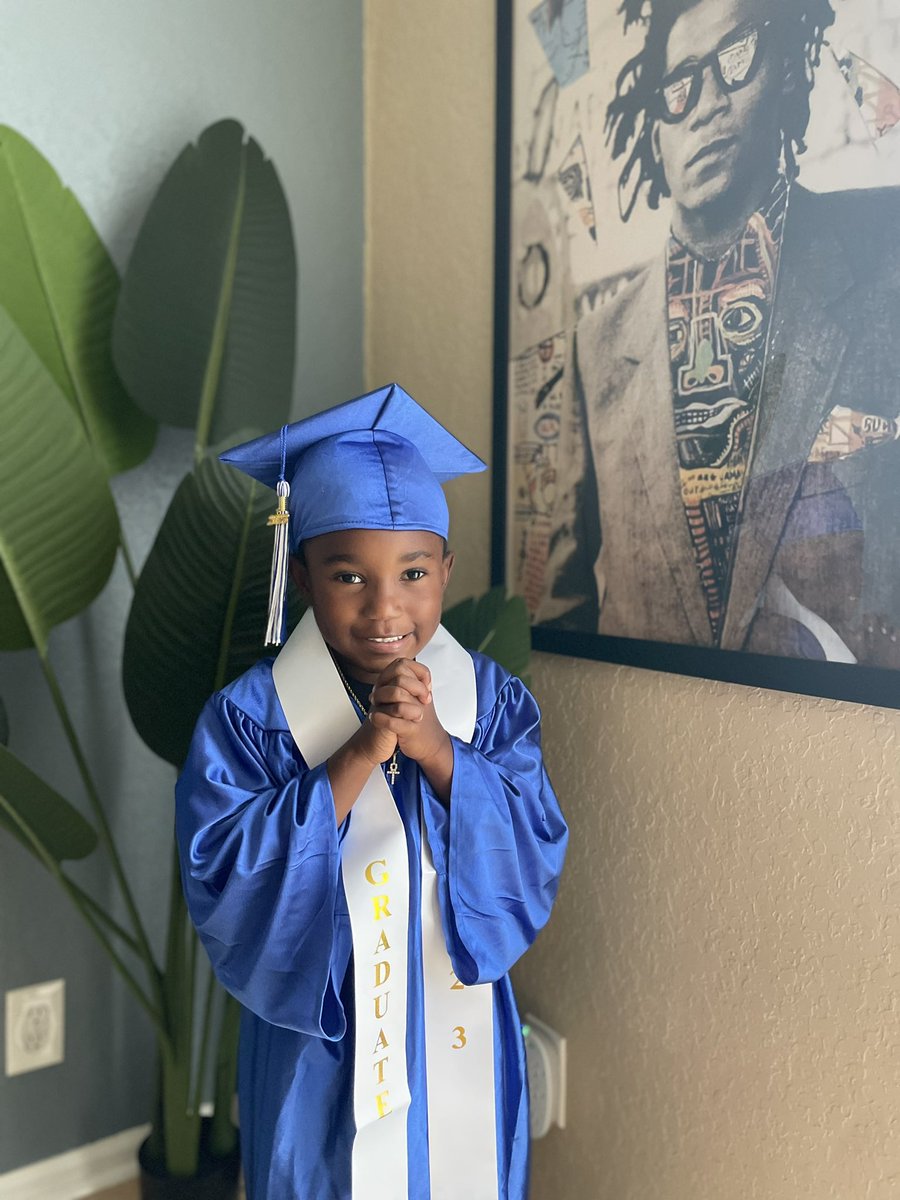 LuckyE_13's tweet photo. Today my bookie woo turns 5 years old!! 🥰🥹 #Level5Unlocked #BigKDot https://t.co/2a3Oc4NoIo