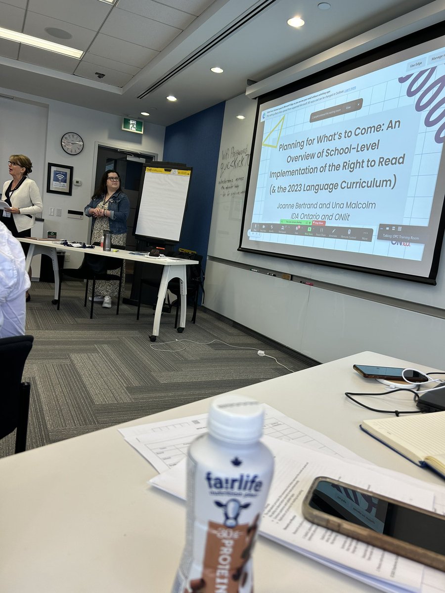 MacjanetJay's tweet image. In Toronto deepening understanding of The Science of Reading and its relationship with the new Language Curriculum!
@CurriculumTldsb @tldsb_literacy @TLDSB 
@whahn96