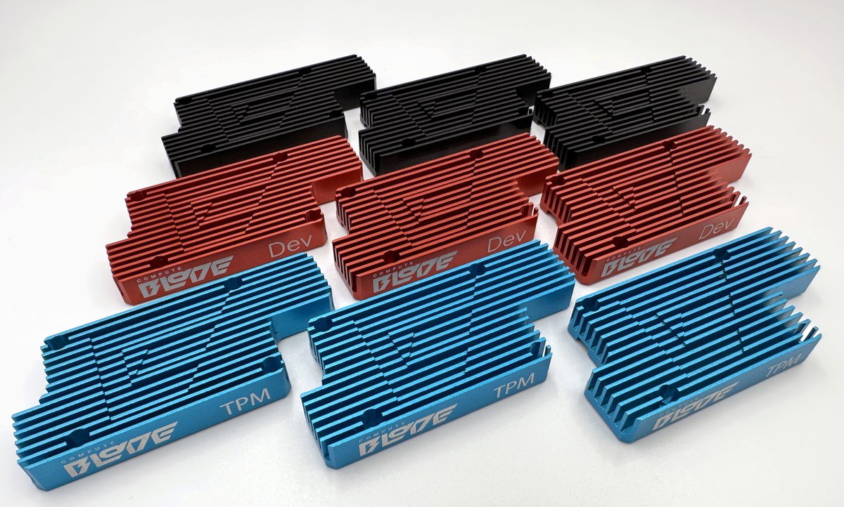 Merocle's tweet image. News on the Сompute Blades and photos of the heatsinks :)

kickstarter.com/projects/uptim…

Finally, good news
#computeblade #raspberrypi