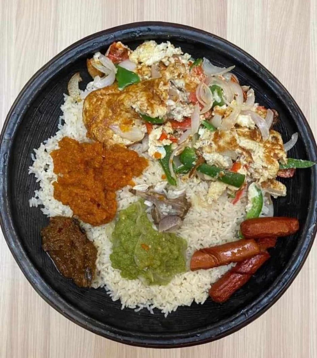Adom1063fm's tweet photo. C H O P T I M E 😉 NO FRIEND!
Tag that person/friend who won't miss this!!!
#AdomFM #Choptime #Ghana https://t.co/tpzbF4Ow85