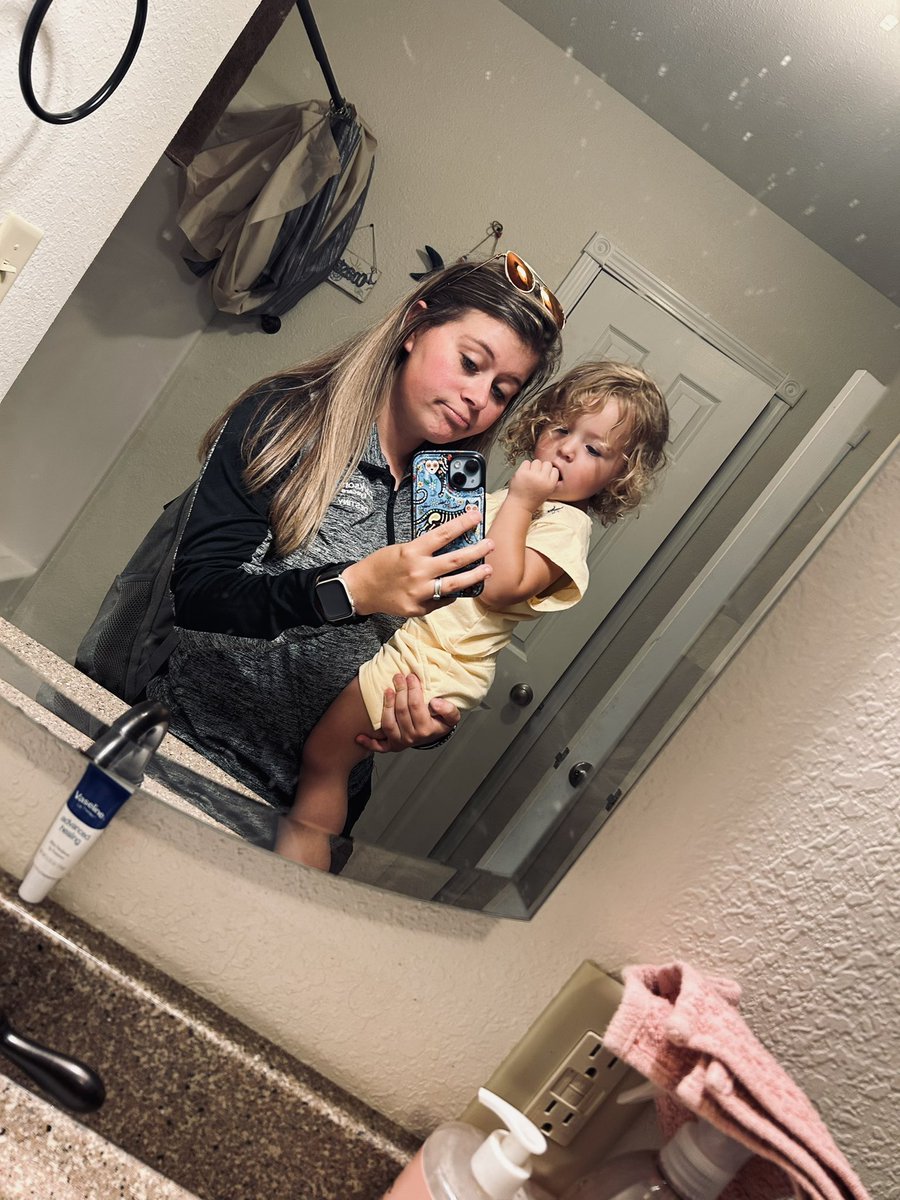 AndersonDestiny's tweet image. Mini me ❣️ quick photo shoot with Nona Jo.