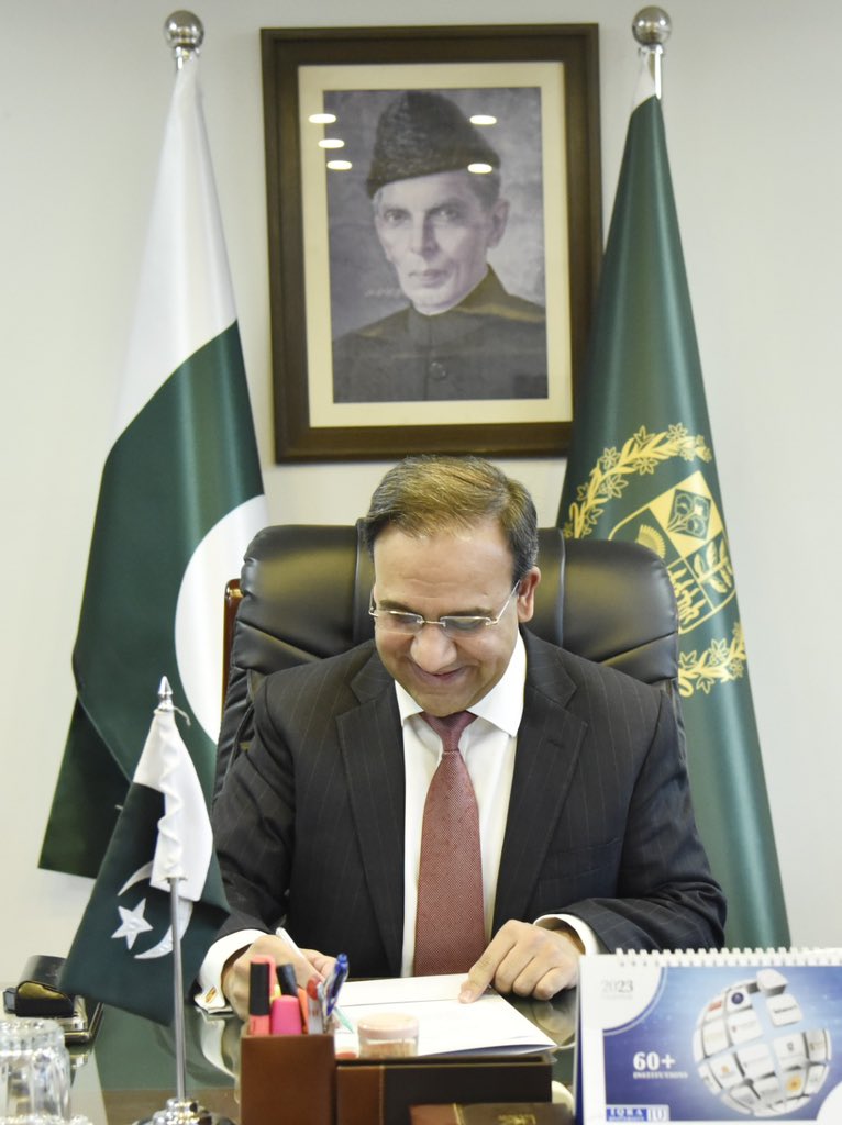 Umar Saif tweet media