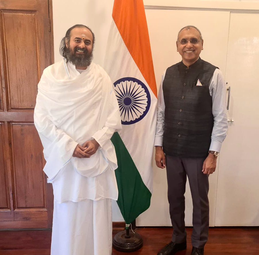 Just had a wonderful meeting with Hon. Vijay Khanduja Ji, Ambassador <a href="/IndiainZimbabwe/">IndiainZimbabwe</a> .We had a great discussion on a range of topics, from the incredible work of peace ambassador <a href="/SriSri/">Gurudev</a> RavishankarJi to reminiscing about organizing the first IDY with him in Budapest, Hungary