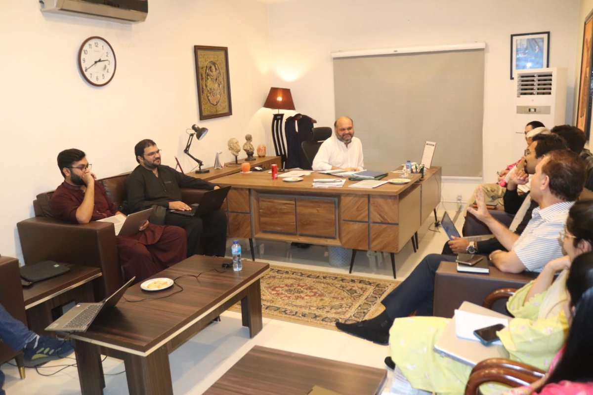 piciip's tweet image. A meeting to deliberate upon solid waste collection mechanism and revenue sharing between Bahawalpur Waste Management Company and the Design-Build-Operate contractor.# BWMC#SolidWasteCollection #WasteManagementMechanism #CollaborativeDiscussion