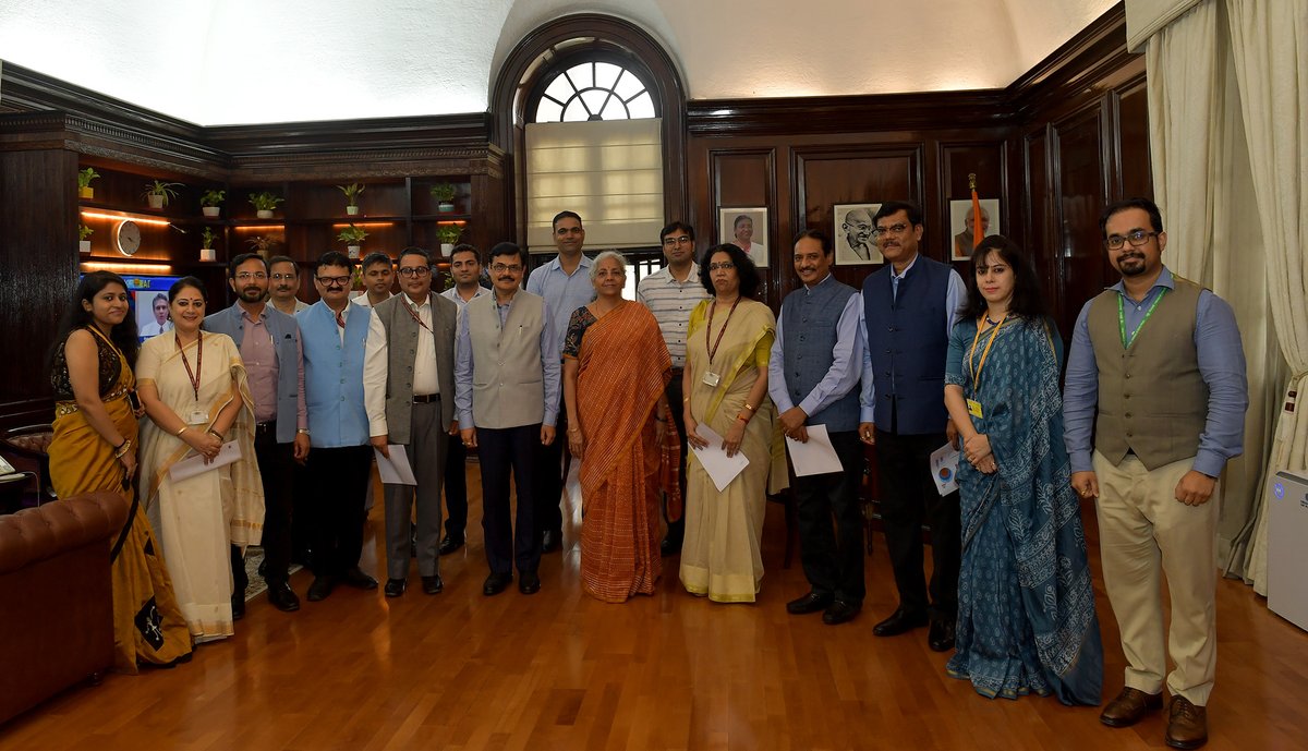 Officers from different verticals of Directorate of Systems and Media Cell of the CBDT called on the Hon’ble FM, Smt <a href="/nsitharaman/">Nirmala Sitharaman</a> today, on successful completion of first phase of e-filing on 31st July, 2023. 

Chairman, CBDT &amp; Members, CBDT apprised Hon’ble FM about the work put