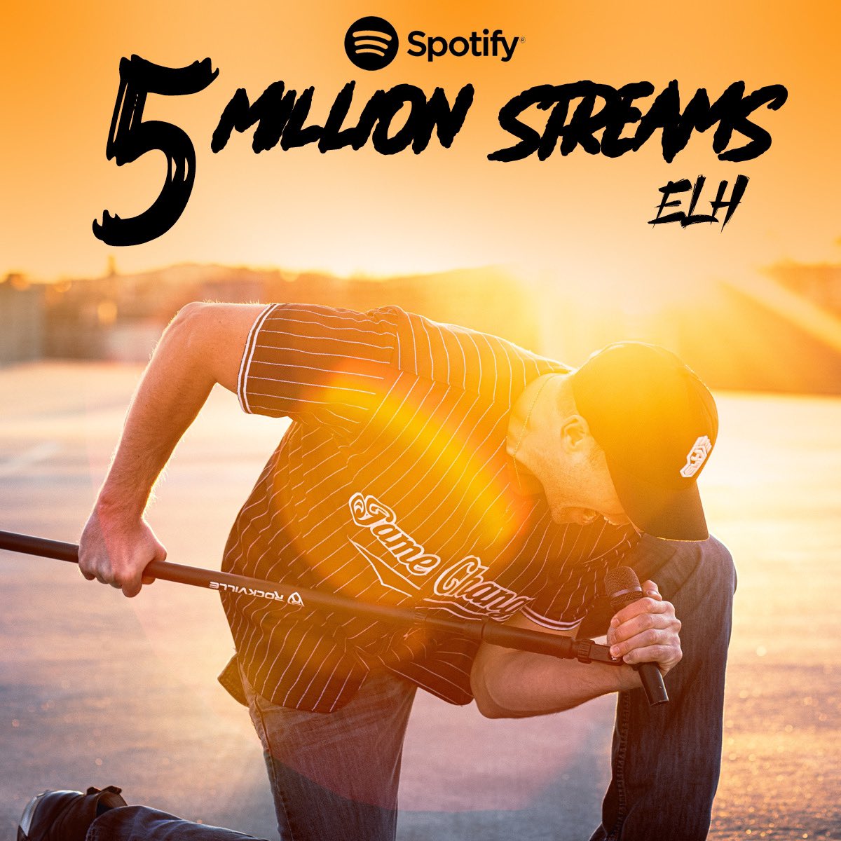 Thnx for being part of “5 MILLION.” You keep me inspired, I’ll keep you inspired, deal? 🤝 
#fridayvibes #fridaymotivation