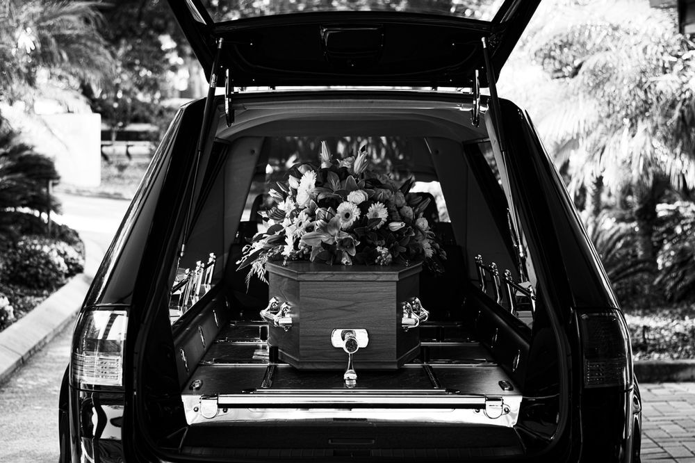 Should I choose Burial or Cremation in Sheffield?

bit.ly/3zqB3oZ

#funeraldirector #funeralhome #sheffield #sheffieldissuper #southyorksbiz #funeral