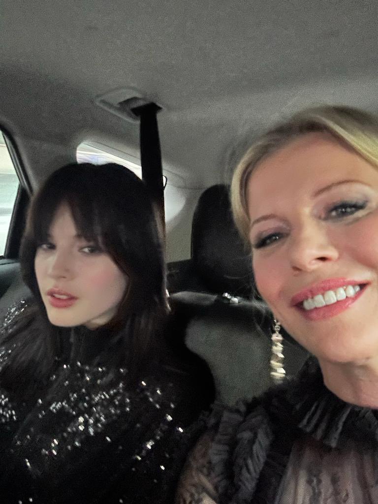 eva_habermann's tweet photo. Wahnsinn, wie schnell die Zeit vergeht 😳☝️🥰
#nichte #girls #time #happy #sun #picoftheday #photooftheday
#actress #berlin #evahabermann #sevenyears https://t.co/EjP7ApTAYt