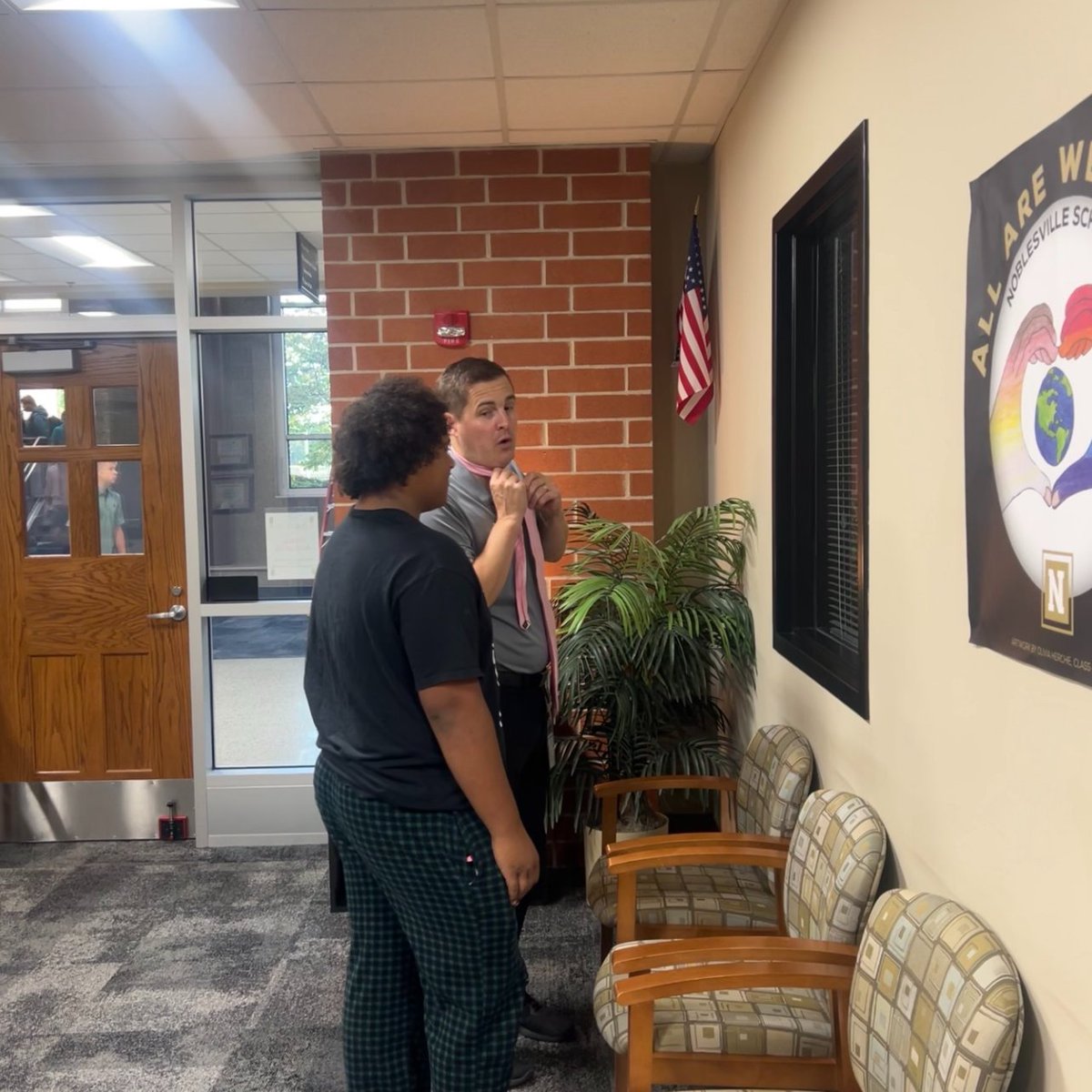 We are all about learning at NWMS, but sometimes it's not always in the classroom.  #teachingtotieatie #pictureday <a href="/PrincipalNWMS/">Ryan Haughey</a>