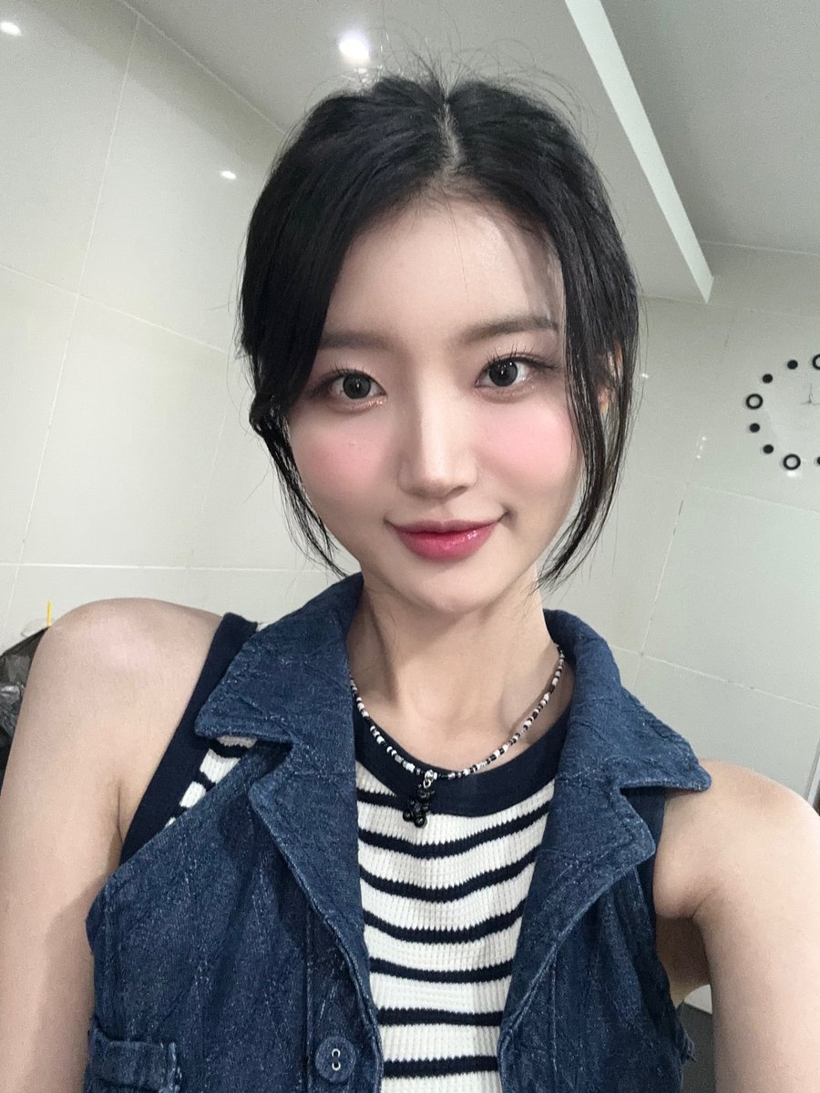 saturday_fan's tweet photo. Actualización Fan☕️🐰
09-agosto-23
#SATURDAY #세러데이 #SATURDAYCOMEBACK #FindSummer #StayWithSaturday https://t.co/MS90nZpldN